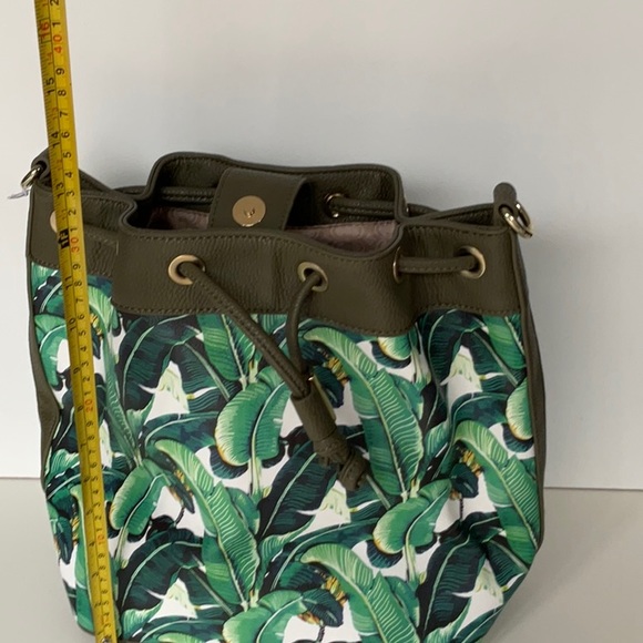 Handbag - Picture 5 of 8